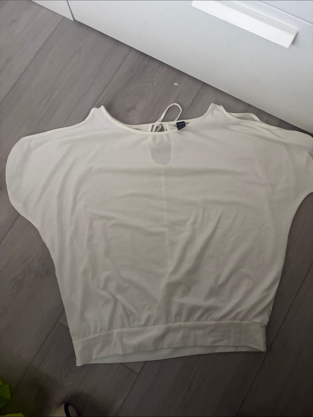 SHEIN Cream Batwing Dolman Sleeve Tunic Top